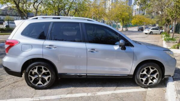 FORESTER XT 2.0 TB 4X4 AUTOMÁTICO - 2016 - Image 4