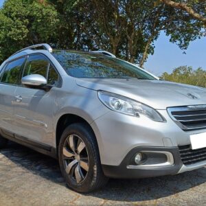 Peugeot 2008 Griffe 1.6 Turbo Flex Câmbio automático Ano 2016 Prata 131.000km POR APENAS R$55.500 VERSÃO TOP DE LINHA - O MAIS COMPLETO DA CATEGORIA!! CARRO MINUCIOSAMENTE BEM CUIDADO!!