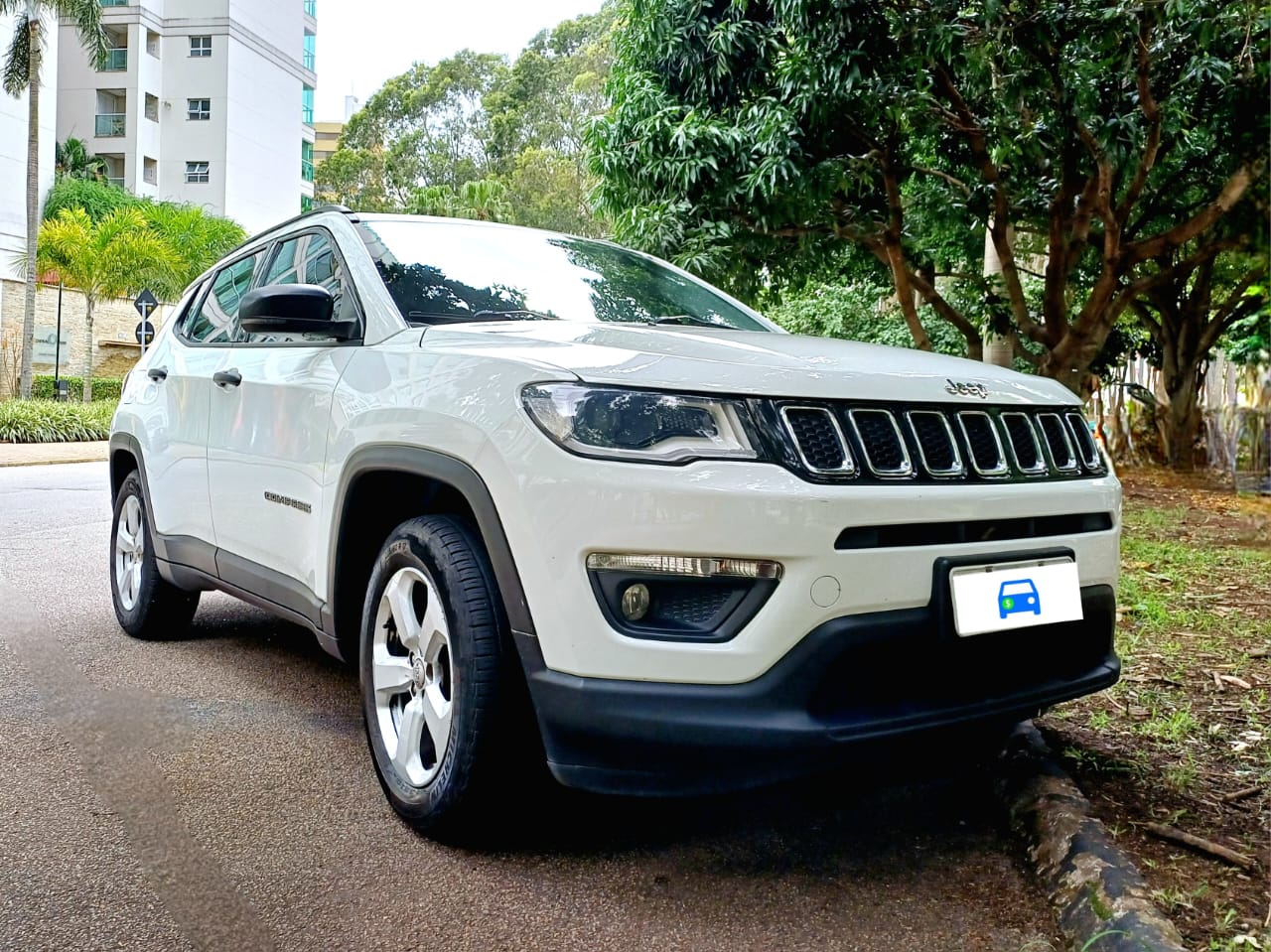 Jeep Compass Sport 2.0 Flex Câmbio automático Ano 2017 Branco 135.000km Completíssimo! ABAIXO DA TABELA! ÚNICA DONA, COM TODAS AS REVISÕES EM DIA, TUDO FUNCIONANDO PERFEITAMENTE E EM EXCELENTE ESTADO!