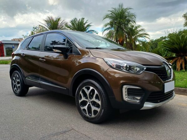 Renault Captur Intense 1.6 Flex Câmbio automático Ano 2018 Marrom 102.000km Completíssima IPVA 2025 PAGO E ABAIXO DA TABELA! CARRO EM PERFEITO ESTADO, COM TODAS AS REVISÕES EM DIA, HISTÓRICO COMPLETO E PNEUS EM EXCELENTE ESTADO! DOCUMENTAÇÃO EM DIA PERÍCIA CAUTELAR APROVADA!