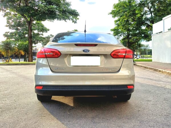 FOCUS FASTBACK TITANIUM PLUS AUT - 2016 - Image 6