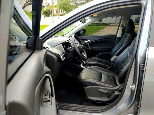 TRACKER LT 1.0 TURBO AUT - 2022 - Image 13
