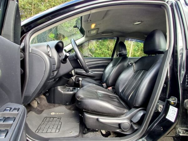 Nissan Versa Unique 1.6 Flex Automático 2017 Preto - R$10.000 ABAIXO FIPE! - Facilita Autos Jacareí - Imagem 10