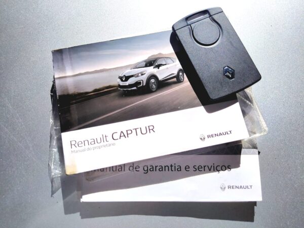 Renault Captur Intense 1.6 Flex Automática 2020 Prata - Impecável e Perícia Aprovada - Facilita Autos Jacareí - Imagem 14