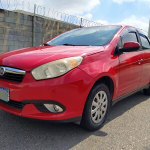 A Facilita Autos apresenta este Fiat Grand Siena Attractive 1.4 2013, uma excelente oportunidade para quem busca um sedan robusto, confortável e com histórico de manutenção impecável. Este modelo é conhecido por seu motor robusto, durável e econômico e um dos melhores espaços de porta-malas da categoria, sendo ideal para viagens em família ou para quem necessita de versatilidade no dia a dia.