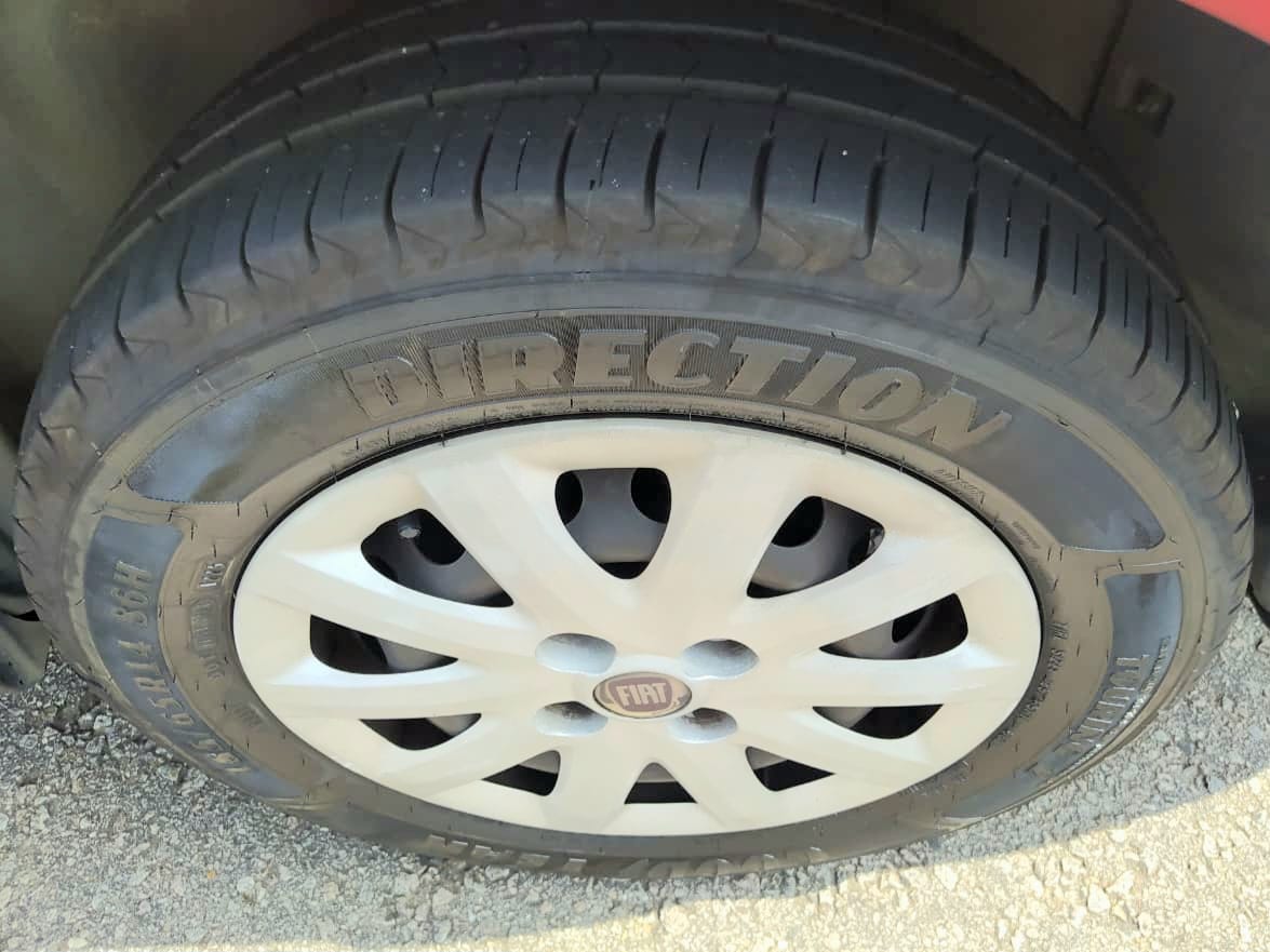 Fiat Grand Siena Attractive 1.4 2013: Sedan Completo - Imagem 15