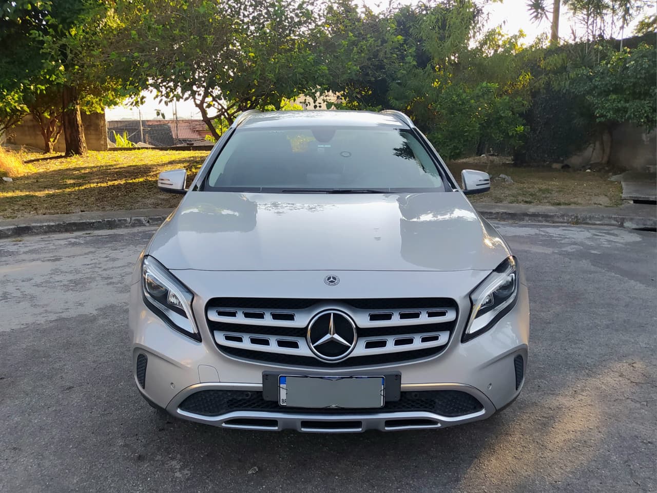 Mercedes GLA 200 2018: Luxo e Performance na Facilita Autos - Imagem 3