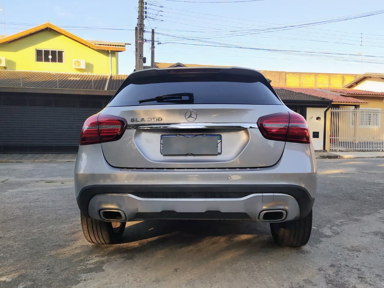 Mercedes GLA 200 2018: Luxo e Performance na Facilita Autos - Imagem 6