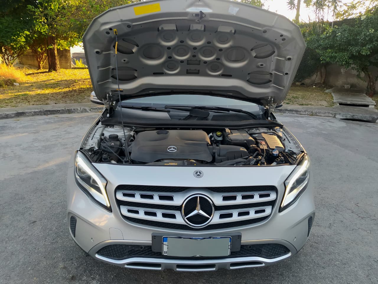 Mercedes GLA 200 2018: Luxo e Performance na Facilita Autos - Imagem 10