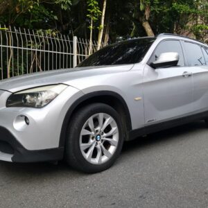BMW X1 SDRIVE 1.8 2012 em Jacareí