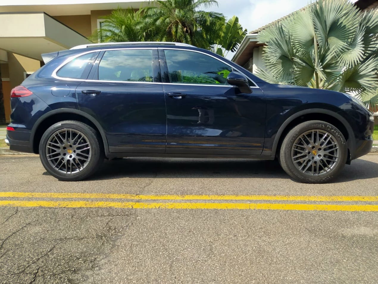 Porsche Cayenne V6 3.6 Automática - 2017 - Azul Moonlight Metálico - Imagem 2