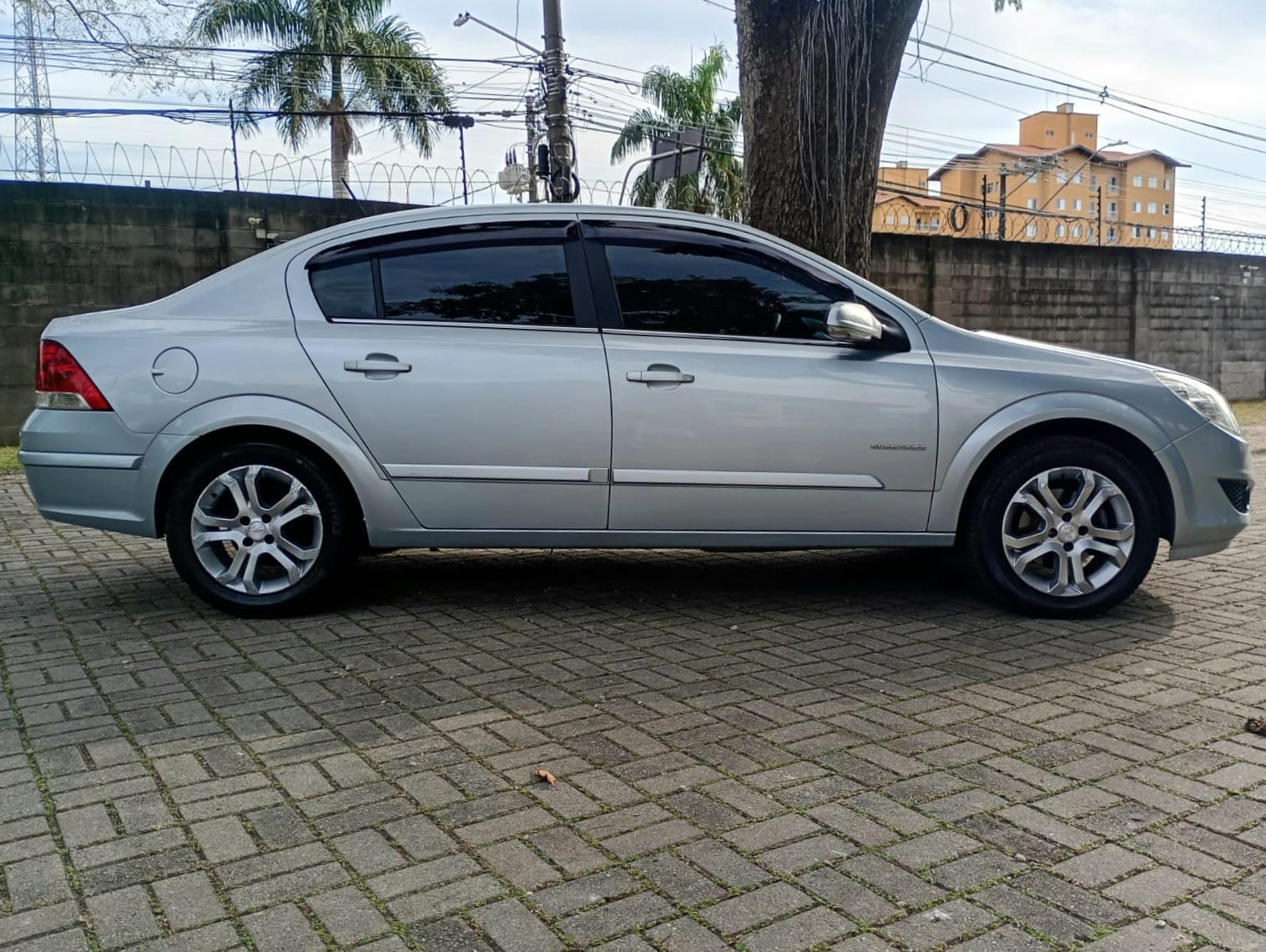 Vectra Sedan Elegance 2.0 Flex 2010 em Jacareí - Imagem 8