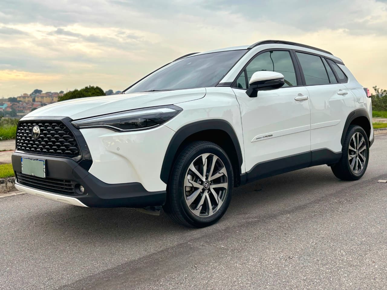 Toyota Corolla Cross XRE 2024 em Jacareí