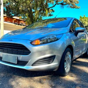 Ford New Fiesta Hatch 2016 em Jacareí Ford New Fiesta prata 2016 New Fiesta Hatch 2016 revisado Interior Ford New Fiesta Hatch Ford New Fiesta com 89 mil km Ford New Fiesta seminovo em Jacareí New Fiesta com perícia cautelar aprovada Ford New Fiesta em excelente estado