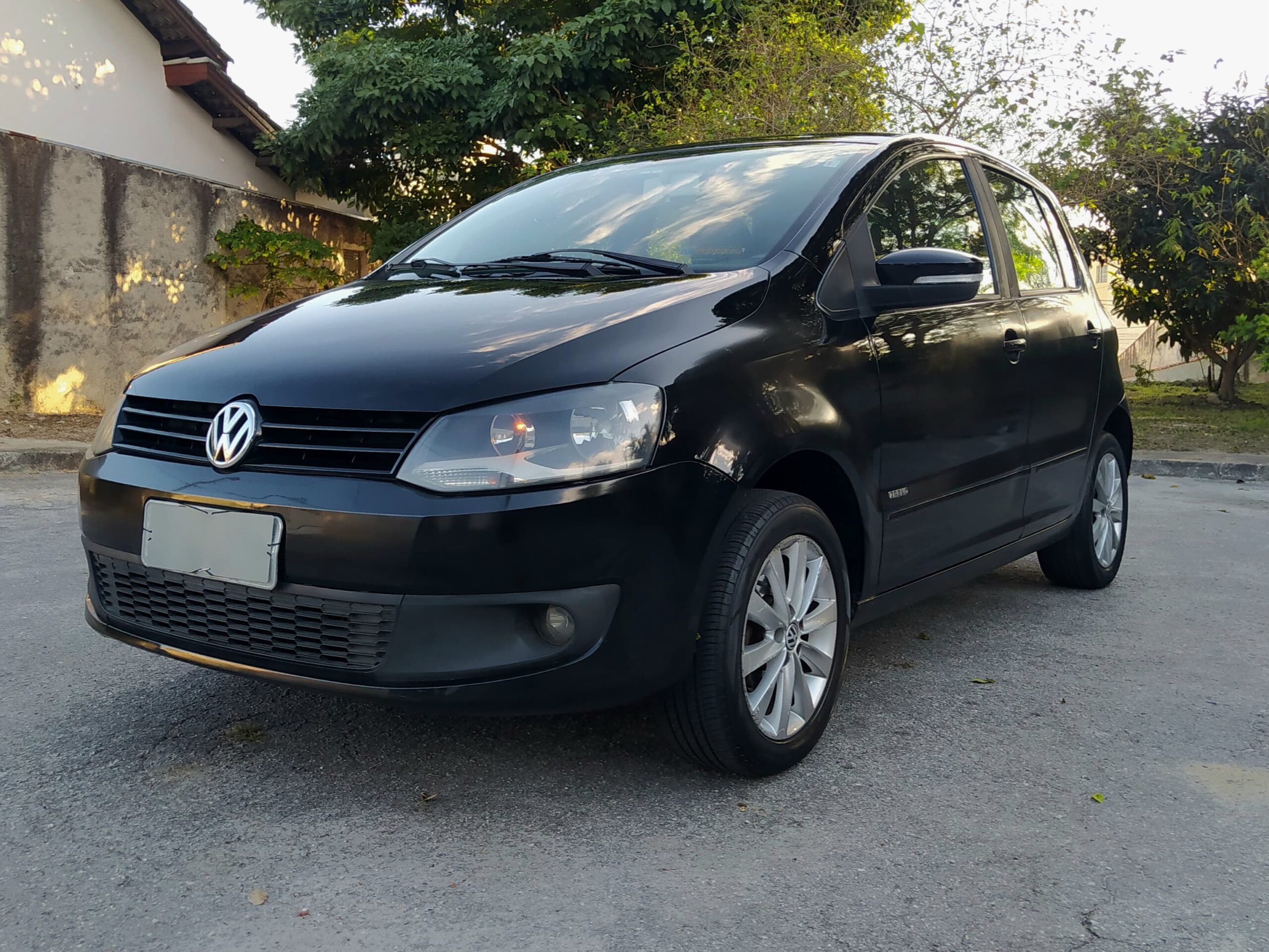 Volkswagen Fox GII 2011 em Jacareí Fox GII preto 2011 completo Volkswagen Fox 1.6 Flex manual Interior Volkswagen Fox GII Fox 2011 revisado em Jacareí Volkswagen Fox com manual e chave reserva Fox GII com perícia cautelar aprovada Volkswagen Fox seminovo em Jacareí