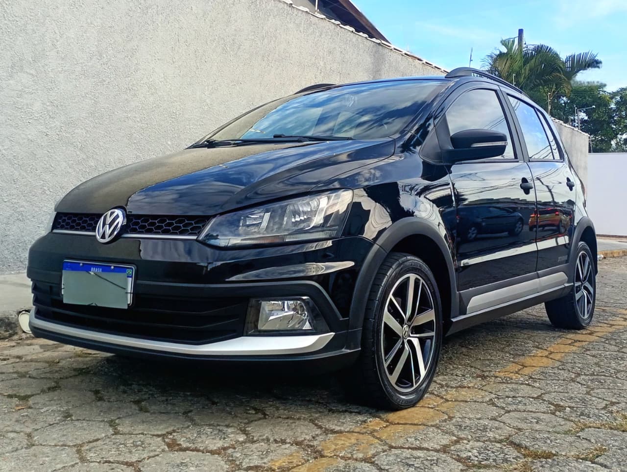 Volkswagen Fox Xtreme 2019 em Jacareí Fox Xtreme preto 2019 Volkswagen Fox Xtreme 1.6 Flex Interior Volkswagen Fox Xtreme Fox Xtreme com apenas 66 mil km Fox Xtreme revisado na Volkswagen Volkswagen Fox Xtreme com perícia cautelar aprovada Fox Xtreme seminovo em Jacareí