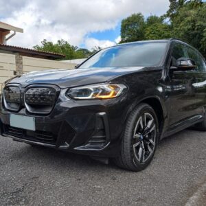 BMW iX3 M Sport 2022 preta em São José dos Campos